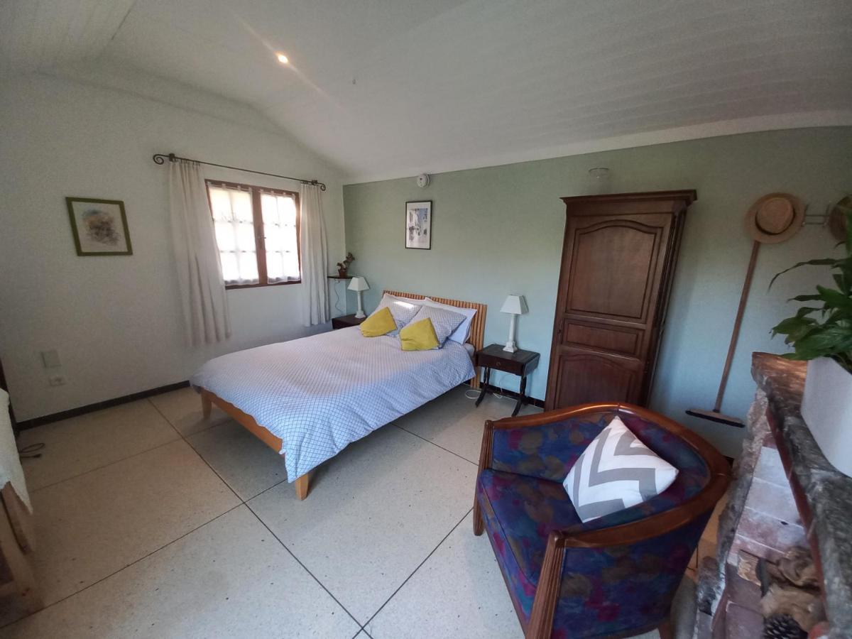 Studio Apartment In Bargemon Ngoại thất bức ảnh
